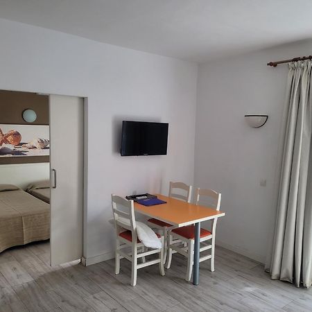 Apartamentos Arcadio El Arenal  Luaran gambar